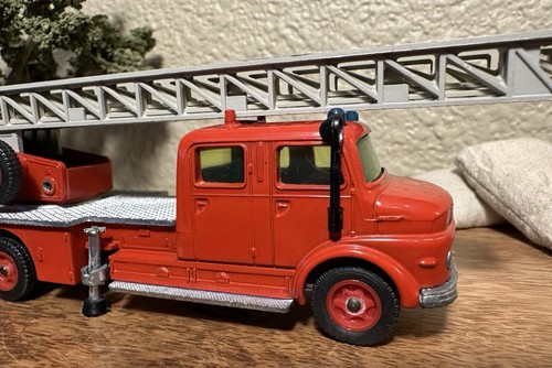 SIKU V 261 MERCEDES-BENZ BOMBEROS TOCADISCOS METZ DL 30h ALEMANIA - Imagen 4 de 15