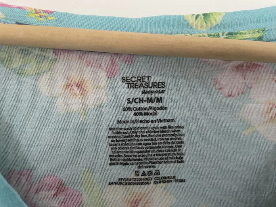 Camiseta para dormir Secret Treasures para mujer colorida tropical floral pájaro cuello en V azul S Foto 2 de 4