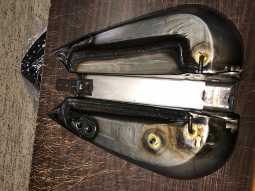 V-Twin Manufacturing 2 in. Stretch 5.5 Gallon Gas Tank P/n # 38-0380 tiny dent - Picture 11 of 11