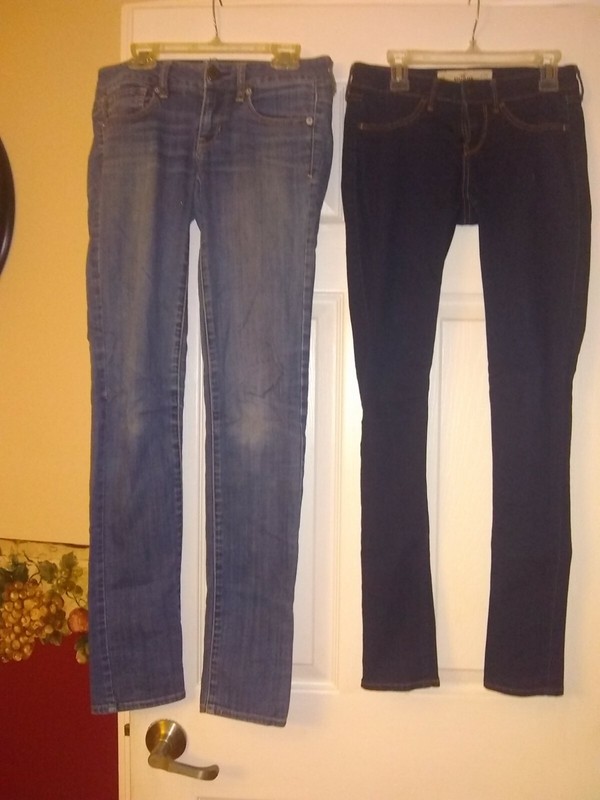 Lot of 3 Women's American Eagle, Hollister, and Rue 21 Jeans Size 0
