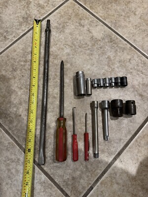 Vintage MAC TOOLS Random 16 Piece Lot