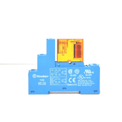 Finder Relaissockel Typ 95.05 | 10A 250 V mit Leistungsrelais 40.52 | 8 A 250 V