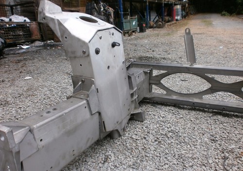 ASTON MARTIN DB9 DBS VIRAGE FRONT SUB FRAME CRADLE CHASSIS 8G43-CSA01-GA - Picture 2 of 11