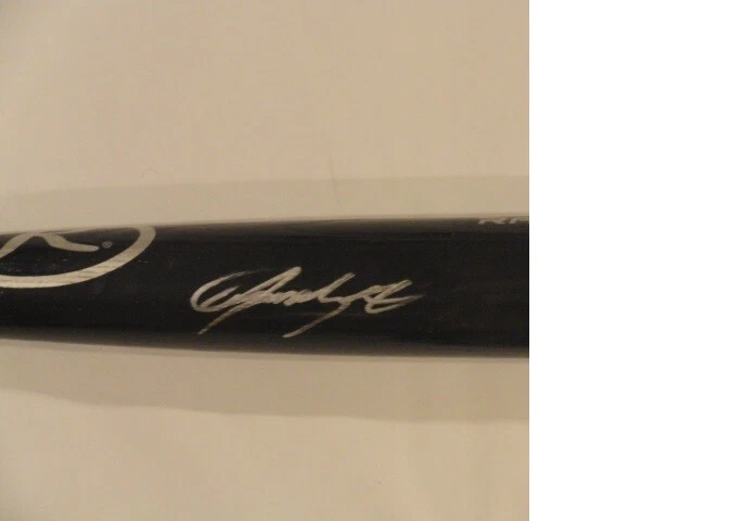 JUSTIN UPTON FIRMADO BLACK RAWLINGS BIG STICK BAT LOS ANGELES ANGELS PRUEBA EXACTA Foto 2 de 2