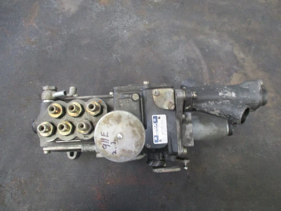 1970-1971 PORSCHE 911-E BOSCH BOMBA DE INJEÇÃO MECÂNICA DE COMBUSTÍVEL 0-408-126-010 USADA - Imagem 2 de 4