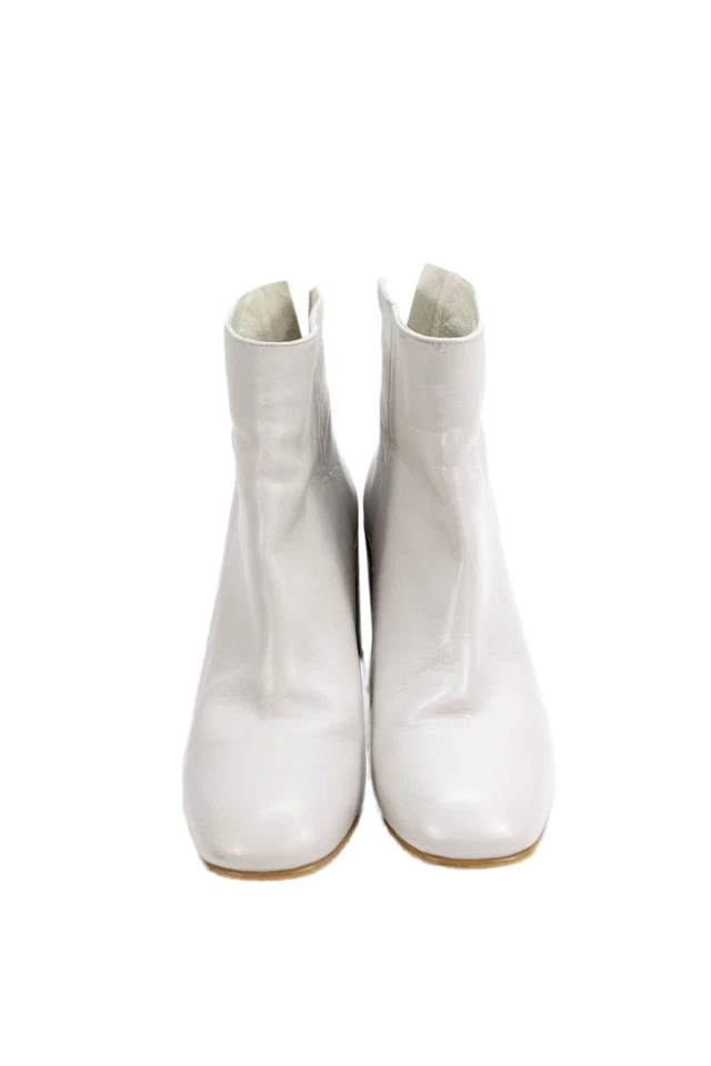 Bota Stuart Weitzman Feminina Texturizada Biqueira Arredondada Zíper Salto Bloco Branca Tamanho 9 - Imagem 2 de 4