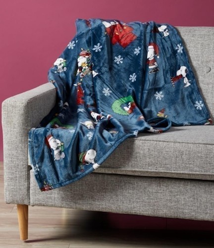 Berkshire Coperta & Casa Co Arachidi Gang Natale Velluto Morbido Peluche Lancio... - Foto 7 di 24