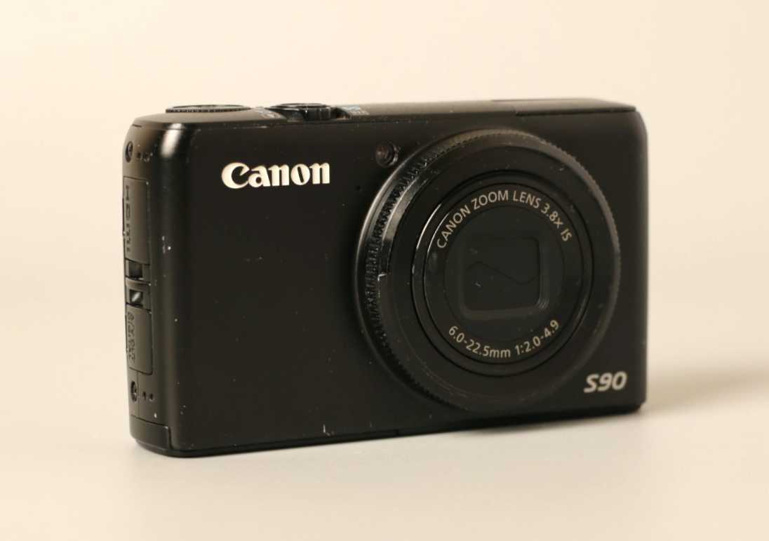 Canon PowerShot S90 10MP Compact Digital Camera Black w/Battery