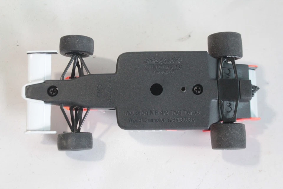 MINICHAMPS Voiture miniature 1/43 F1 McLaren MP 4/2 TAG Turbo Niki Lauda (75153) - Immagine 3 di 4