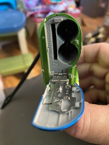Kodak EasyShare C143 12.0MP Digital Camera Green For Parts - Picture 11 of 11