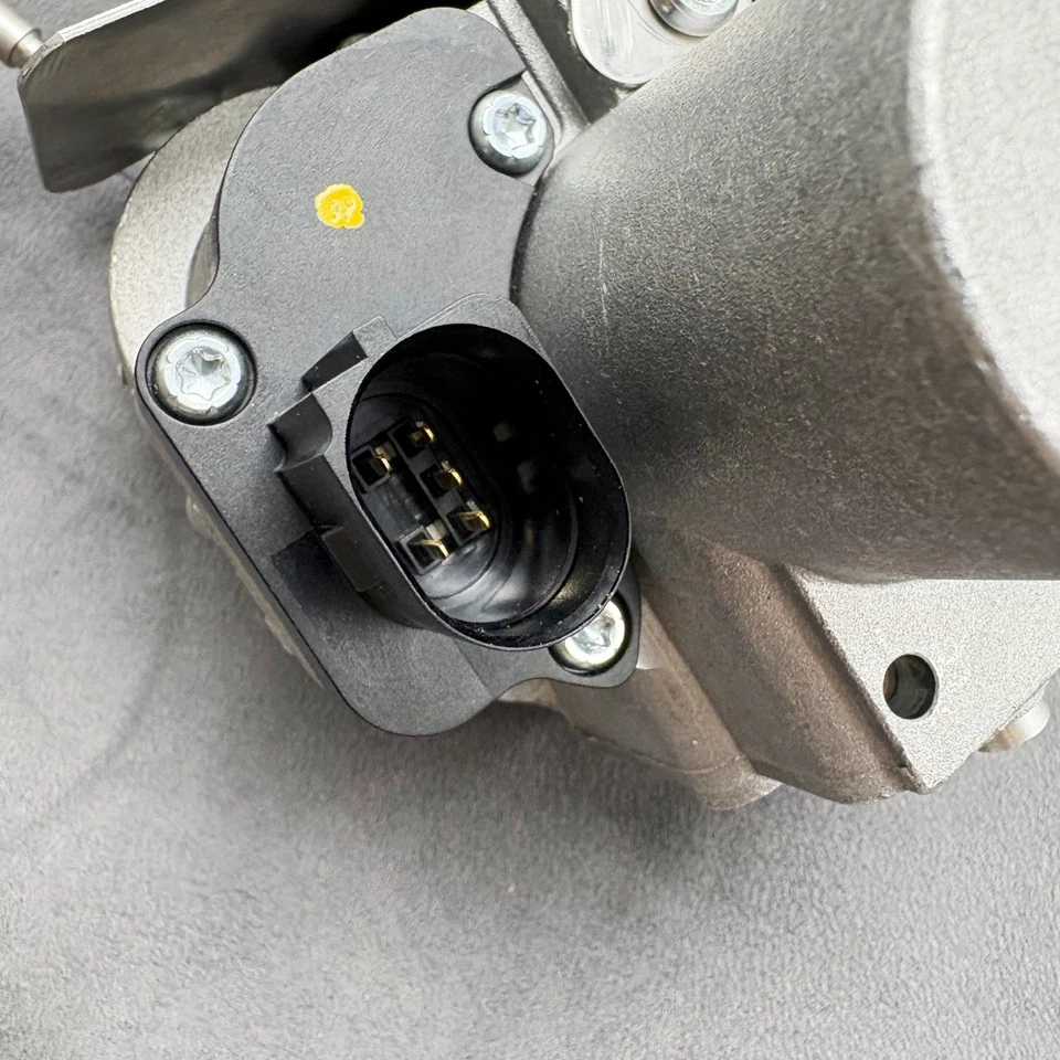 Nueva válvula solenoide turbo cargador para Genesis Coupe 2.0L 13-14 394002C500 Foto 3 de 4