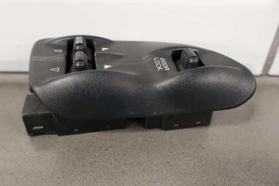 00-02 Interruptor de bloqueo de ventana maestro conductor izquierdo Plymouth Chrysler Prowler Foto 2 de 4