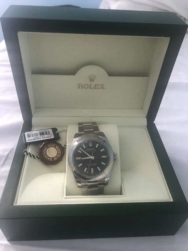 ROLEX 116400GV CRISTAL VERDE MILGAUSS ACERO 2009 SIN USAR Foto 2 de 4