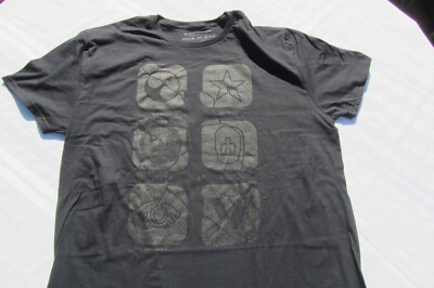 Tshirt XL BLACK MIRROR w/icon logos, Netflix, black on black