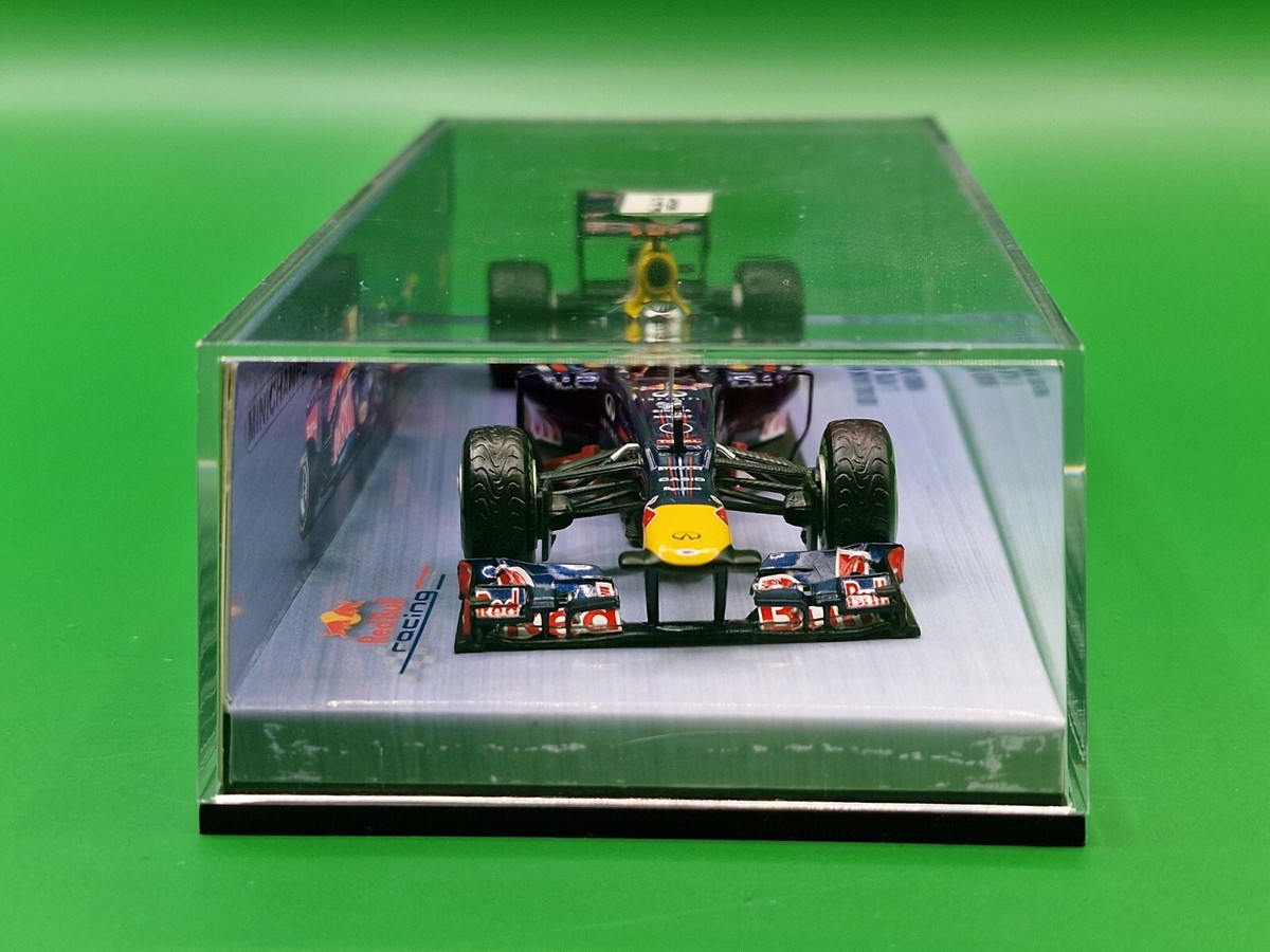 Minichamps 1/43 レッドブルRB8 S.ベッテル 鈴鹿限定