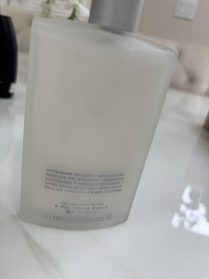 L'EAU D'SSEY POUR HOMME ISSEY MIYAKE 100ML (APÓS-ENTERRA) - Imagem 2 de 2