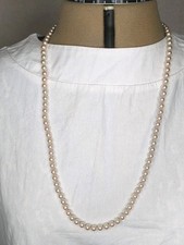 VTG MARVELLA 18” Single Strand Glass Faux Pearl Knotted Necklace 