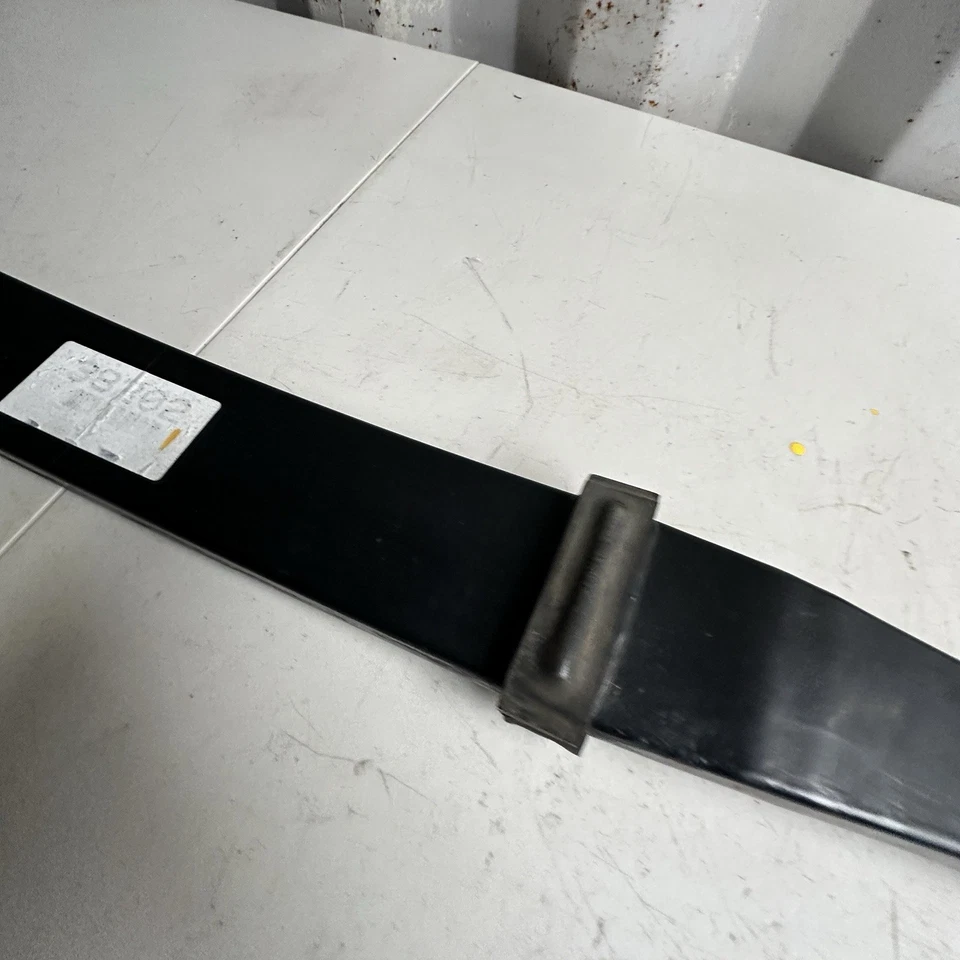 Chevrolet Corvette 2014-2019 A/T resorte de hoja delantero OEM Foto 3 de 4