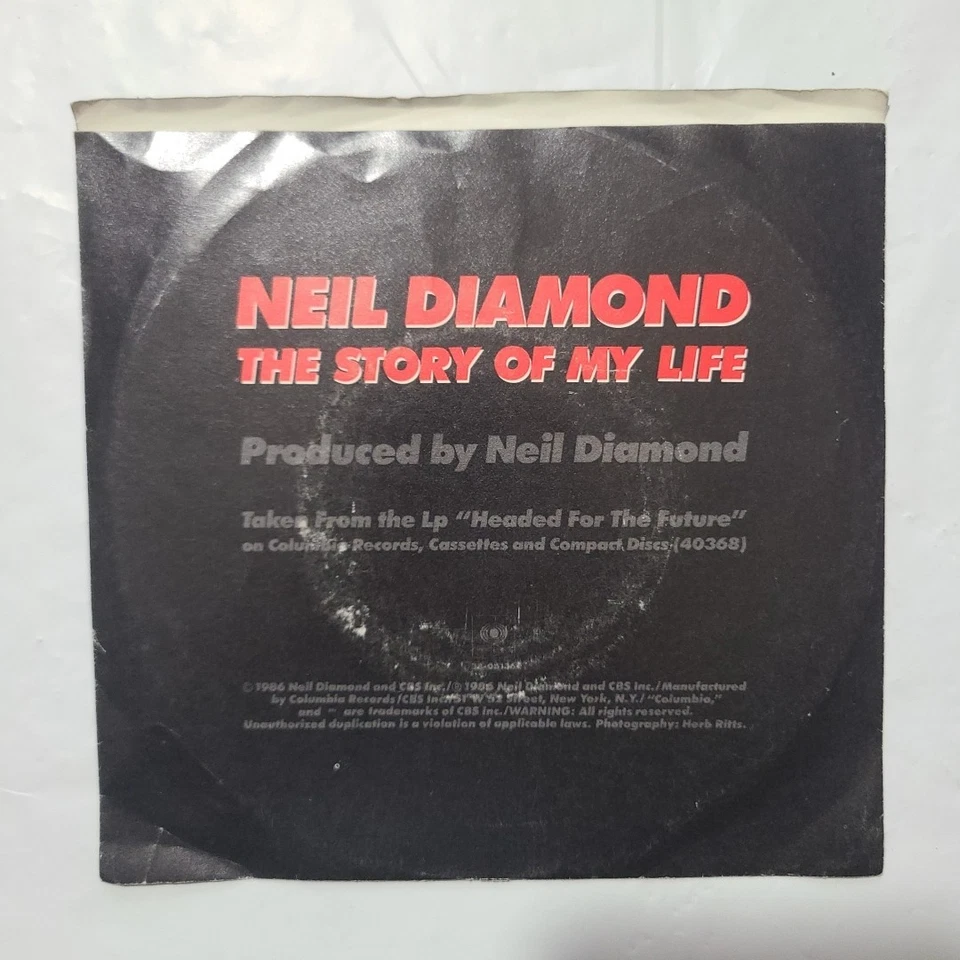 Neil Diamond ~ The Story Of My Life/ Love Doesn't Live Here Anymore PS 45 Record Foto 2 de 4
