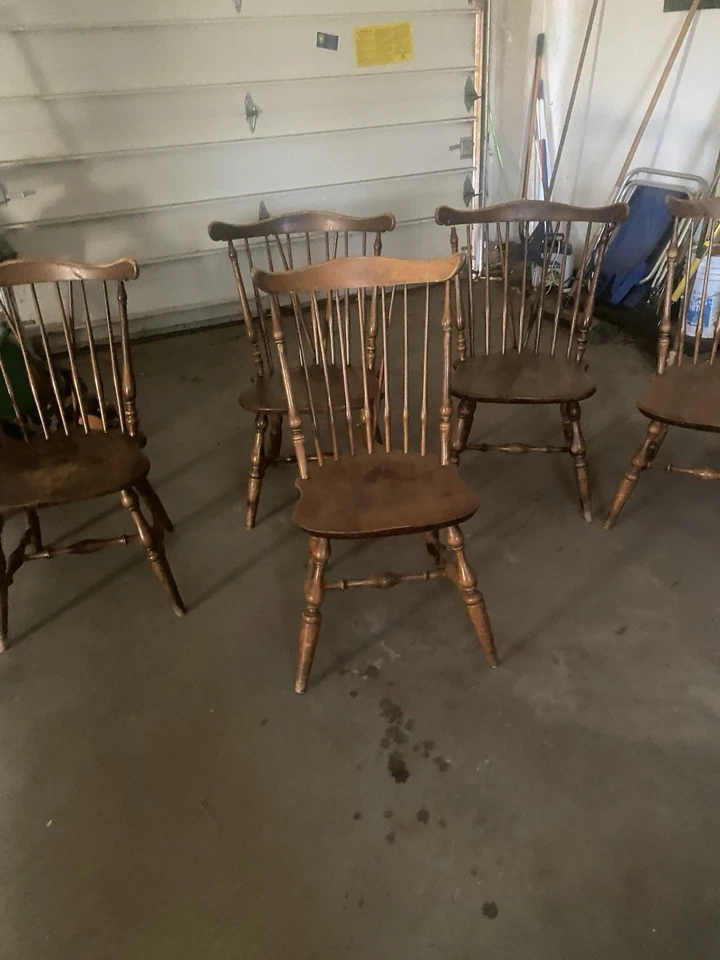 Виндзорские стулья с вентилятором сзади Nichols & Stone, сделаны в массе Гарднера (всего 5 стульев) - Изображение 4 из 4