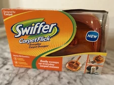 Swiffer Carpet Flick Carpet Sweeper Starter Kit With 4 Cleaning Cartridges NIP