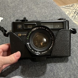 Yashica Electro 35 Black 35mm Rangefinder Film Camera w/ Color Yashinon-DX Lens