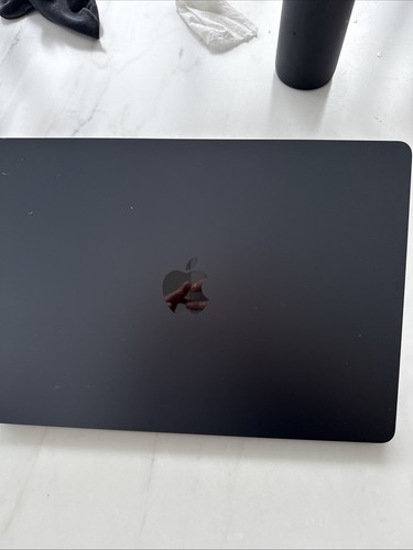 Apple MacBook Air Laptop 15" M2 8GB Ram 256GB SSD Midnight Mint Condition - Afbeelding 6 van 10