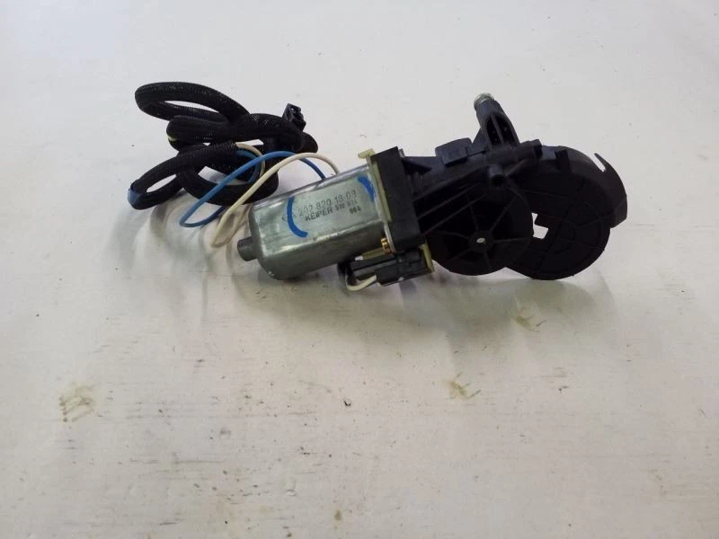 Motor reclinable trasero asiento pasajero delantero | 94 95 96 97 98 mercedes-benz c230 c280 Foto 4 de 4