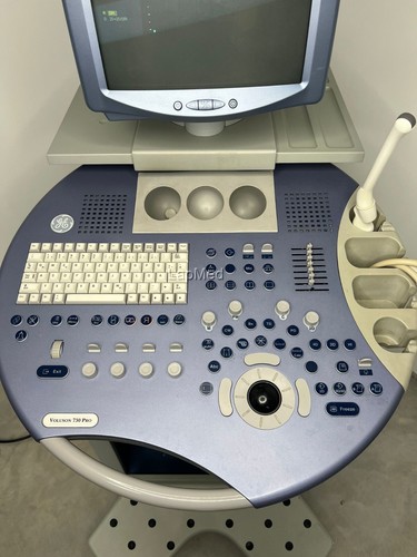 GE Voluson 730 Pro Ultraschall ultrasound (32321) - Picture 3 of 15