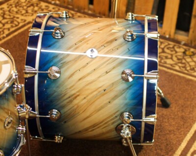 DW Collector's 333 Twisted Mineral Maple Drum Set 22,10,12,14,16