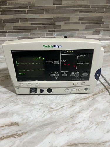 Welch Allyn 6200 Vital Signs Monitor ECG SPO2 NIBP Printer