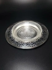 Vtg Silver Plate Wine Bottle Coaster With Glass Insert WM A Rogers