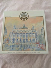 Roger & Gallet Paris Set Of 4 Perfumed Soaps Paris in Box