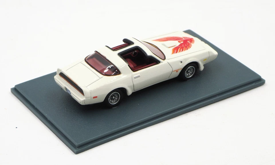 Pontiac Firebird Trans Am modelos a escala Neo 1/87 HO blanco con rojo Foto 3 de 4