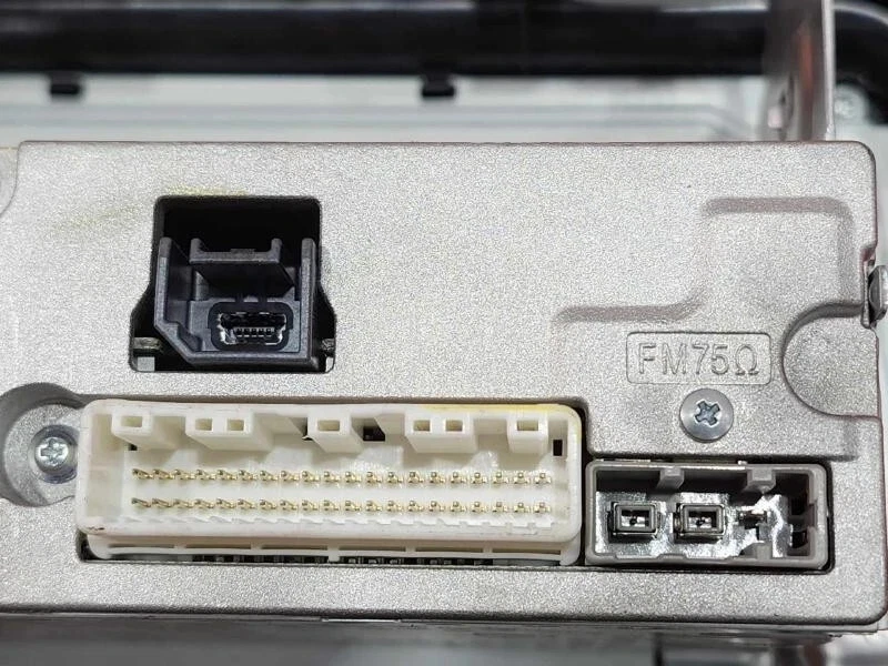 2020-2021 Nissan Versa Radio Stereo Receiver 7" Touch Screen w/o Navigation OEM Foto 3 de 4