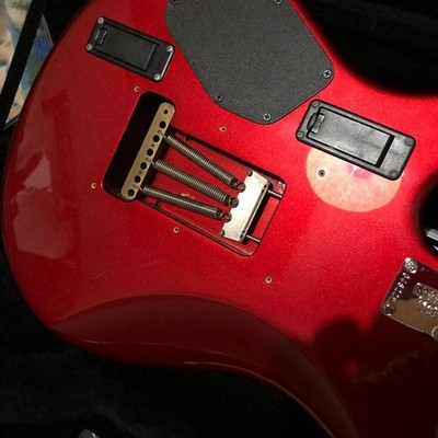 MUSICMAN LUKE radiance red 18v仕様 EMG-x Electric Guitar Ernie Ball by Music Man LUKE Radiance Red 18V