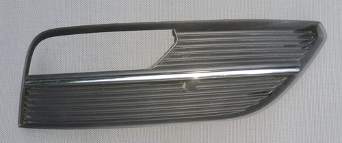Original Audi A3 8V  Gitter Nebelscheinwerfer Blende Rechts