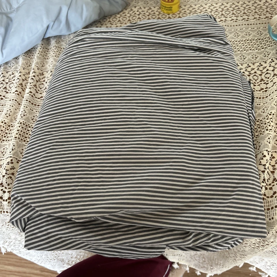 Brooklinen Luxe Sateen Duvet Cover Queen/Full Cotton Graphite Stripe #374 $199 - Image 3 of 3