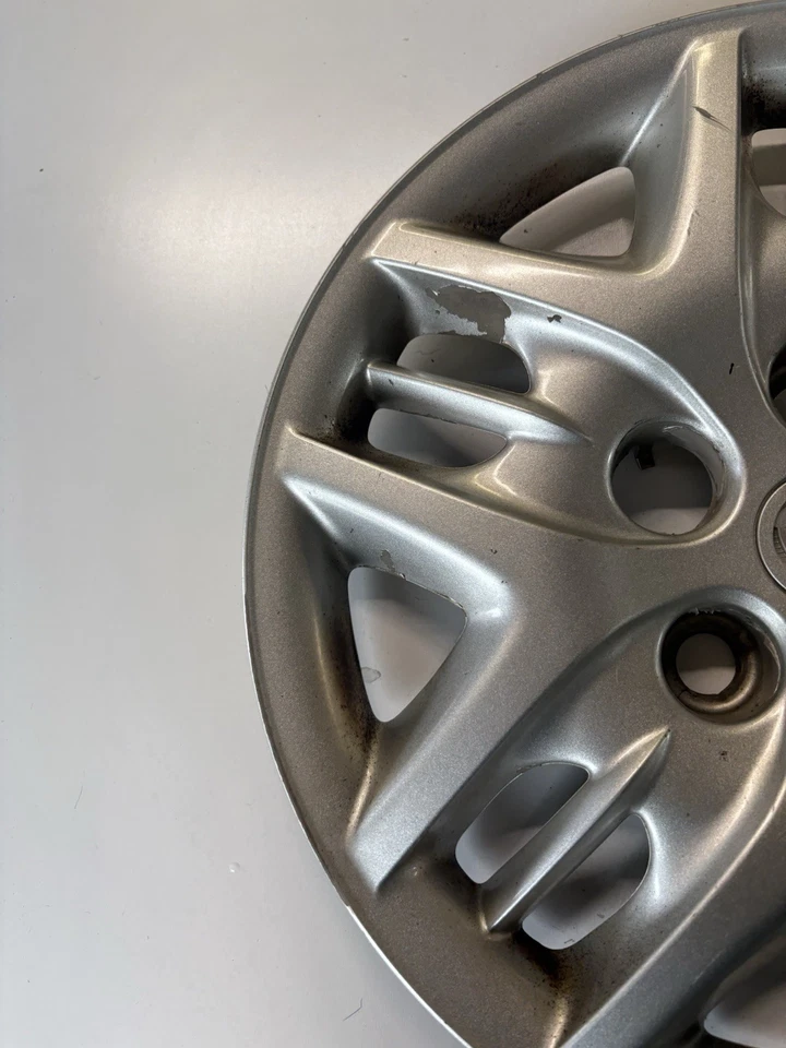 Cubierta de rueda tapacubos Dodge Caravan 2001-2005 15" OEM. 04766971AA Foto 2 de 4