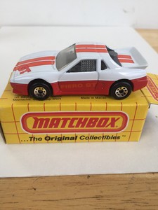 matchbox pontiac fiero 1985