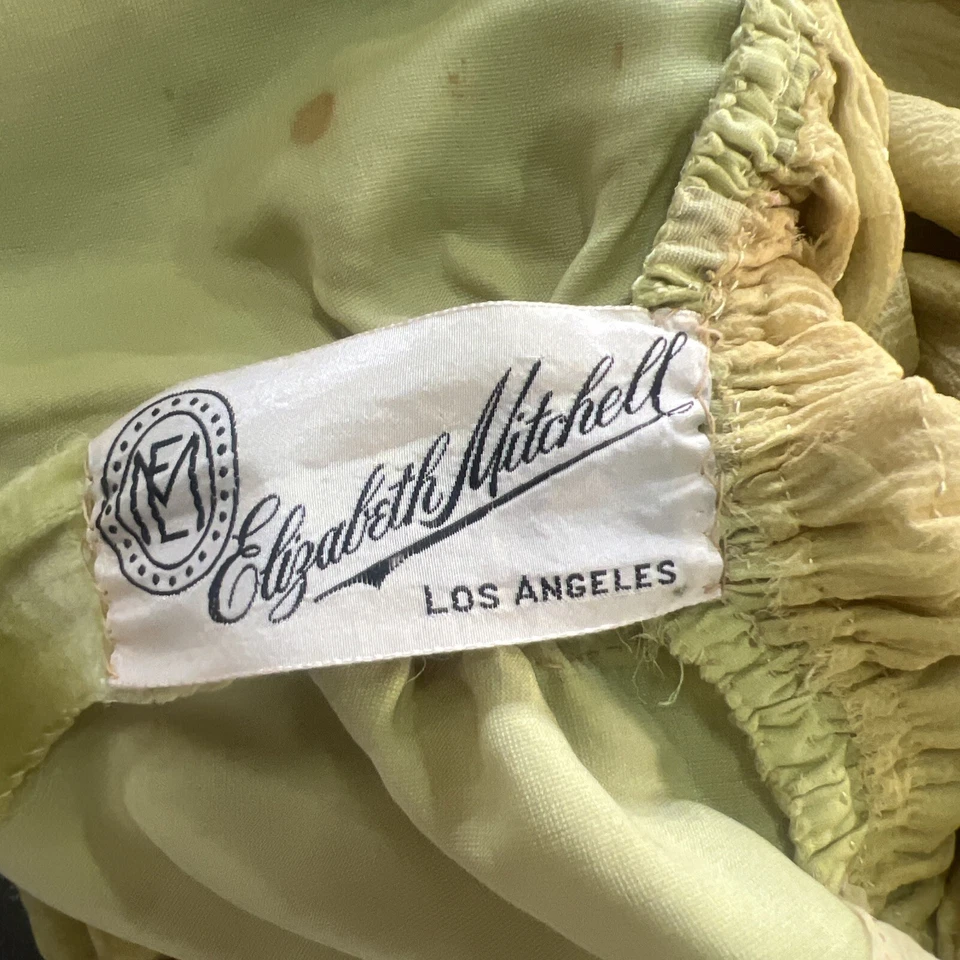 Antiguo Vestido de Terciopelo de Seda Verde Absenta Años 20 Dorado Metálico Bordado Encaje Foto 2 de 4