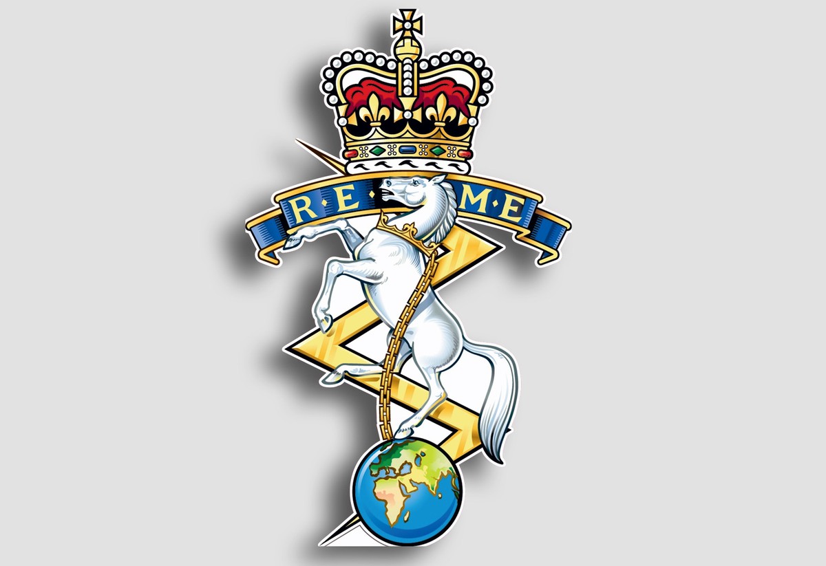 Royal Green Jackets Badge 125mm Armed Forces Sticker British Army Special Forces
