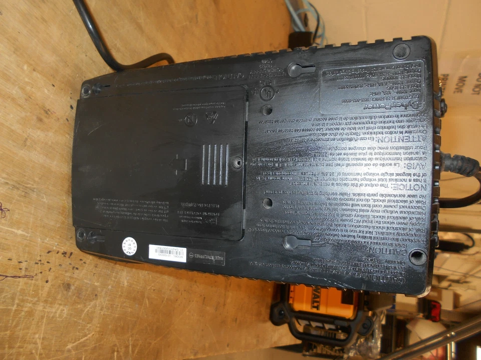 CYBER-POWER 850VA, LE850G, LE1000DG 120V 1000VA/530W, standby UPS System - Image 2 of 3