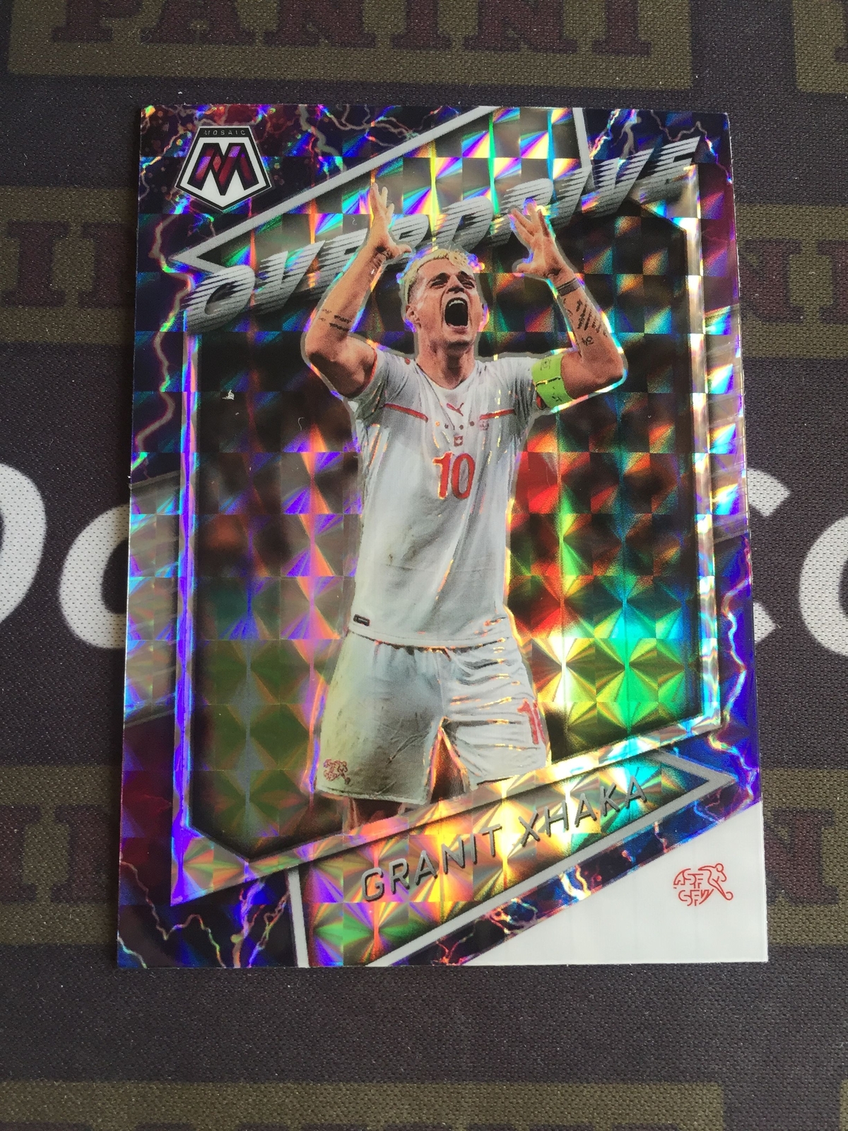 2021-22 Panini Mosaic World Cup Granit Xhaka Overdrive Case Hit SSP Switzerlands