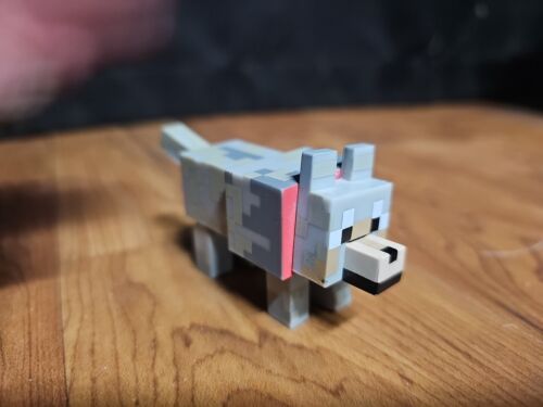 Minecraft TAMED WOLF DOG Action Figure Giocattolo 2013 Jazwares Mojang Collare Rosso - Foto 2 di 5