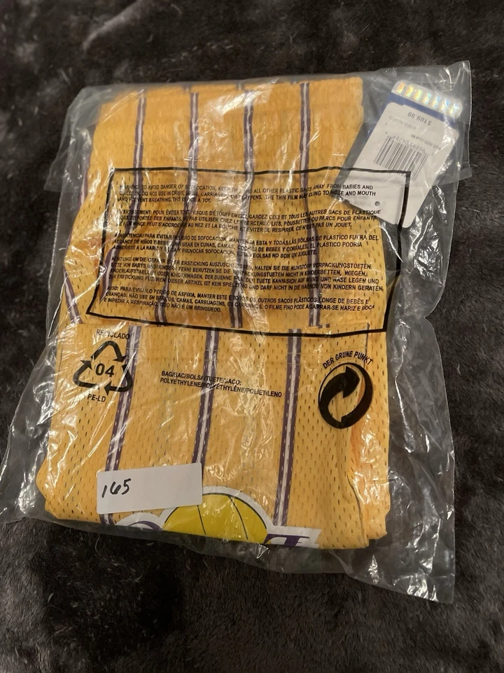 Pantalones Cortos Eric Emanuel • NBA • New Era Lakers L NUEVO Foto 2 de 4
