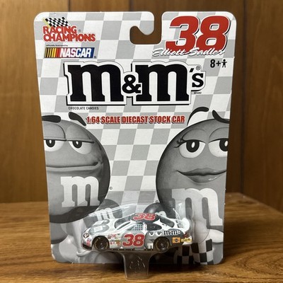 NASCAR Elliott Sadler 2004 M&M s Black & White #38 1/64 Diecast Racing Champions