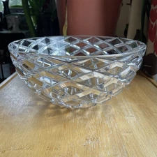 Tiffany & Co Crystal Josef Riedel Large Weave Diamond Pattern Cut Glass Bowl