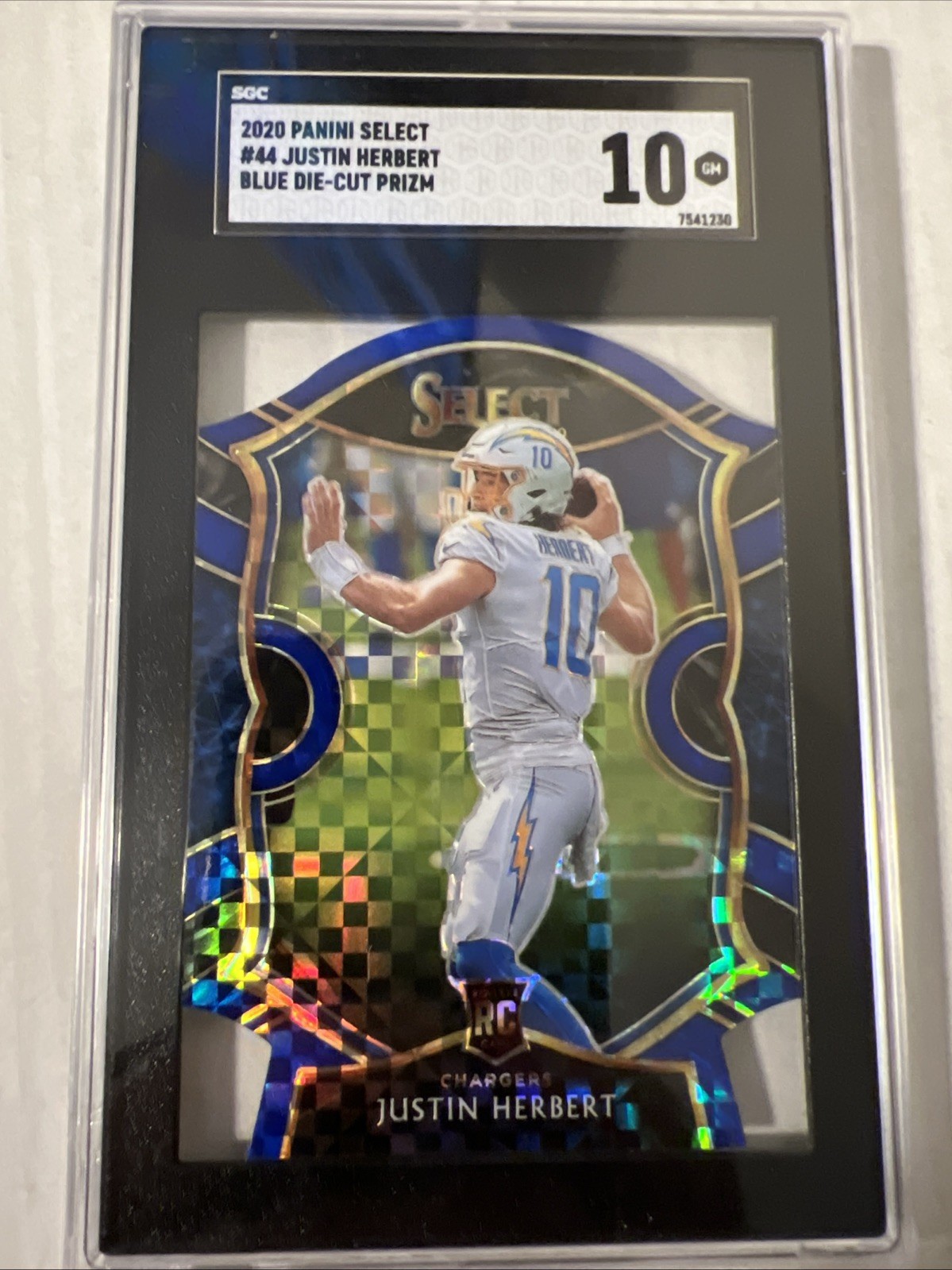 2020 Panini Select - Concourse Justin Herbert #44 Blue Prizm Die-Cut (RC)