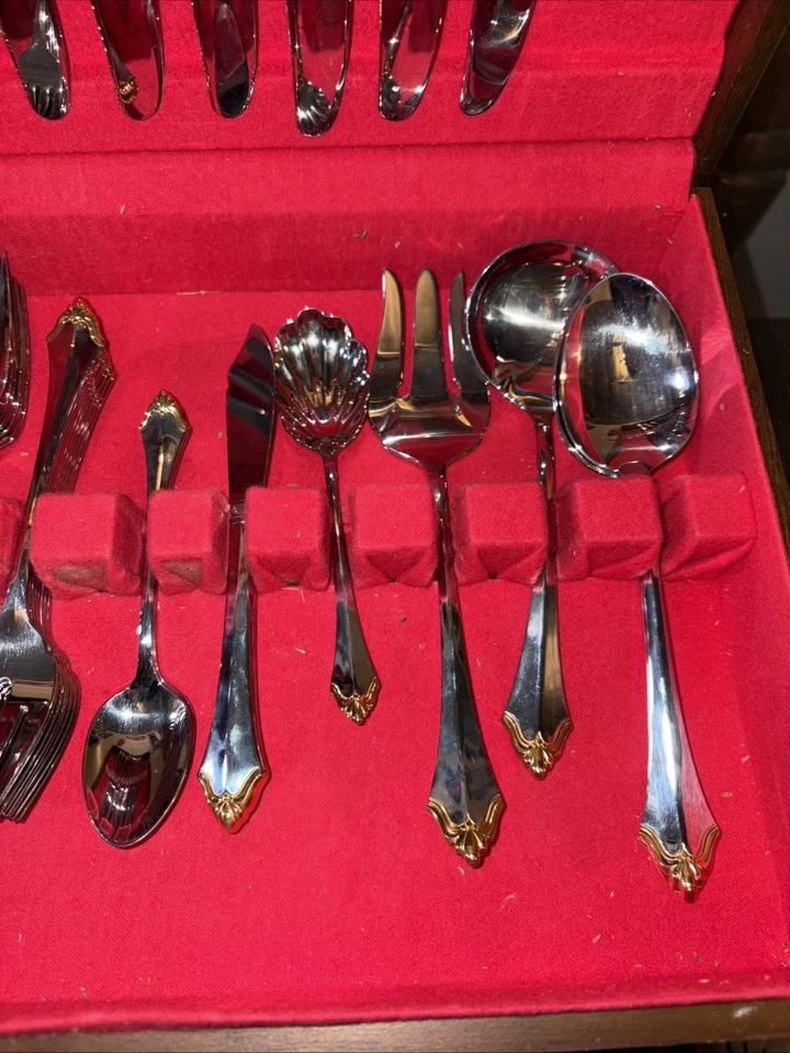 Community by Oneida 46c Juego de cubiertos plateados Juego de cubiertos Foto 4 de 4